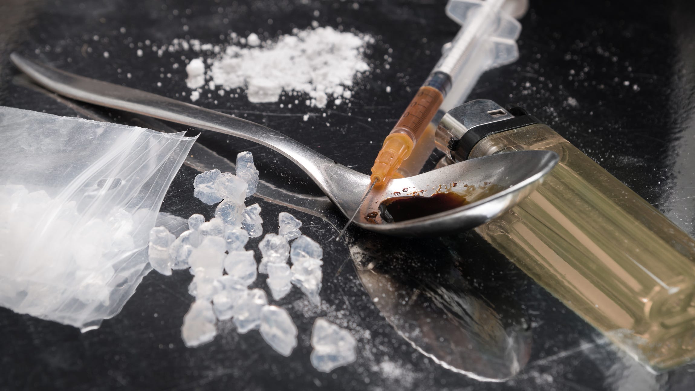 Pria North Hampton dijatuhi hukuman 18 bulan karena menyelundupkan metamfetamin yang dibelinya secara online