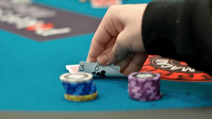 10 Rookie Mistakes Made in Texas Hold'em Poker You Need to Avoid