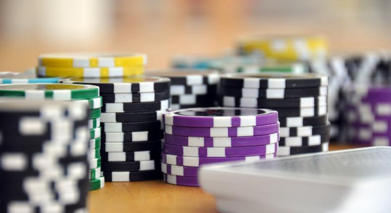 How has online gambling hurt Las Vegas?