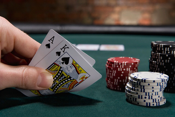 Mastering Online Poker Tournaments: Strategies for Success